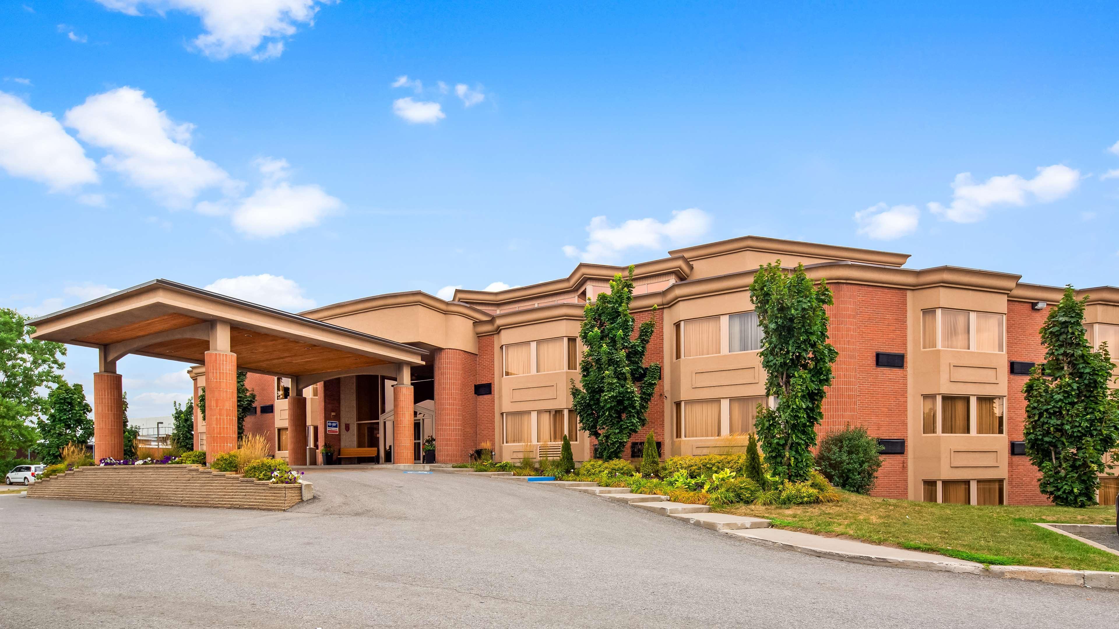 Best Western Laval-Montreal & Conference Centre Hotel Exterior photo